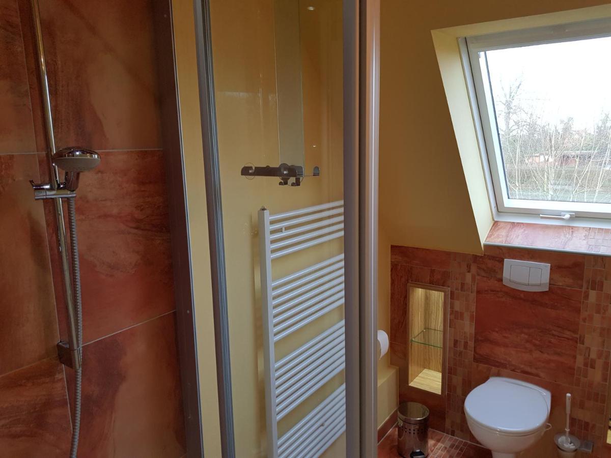 Apartamento Haus Am Teich - Teichblick Fehmarn Exterior foto